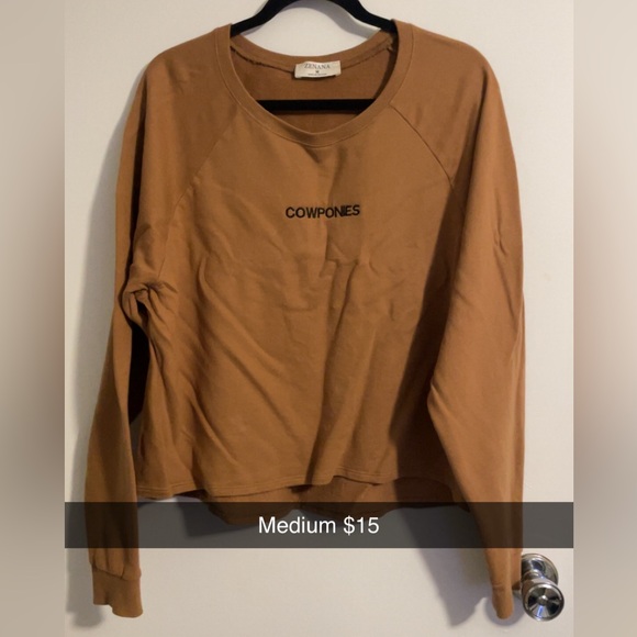 “Cowponies” long sleeve - Picture 2 of 3